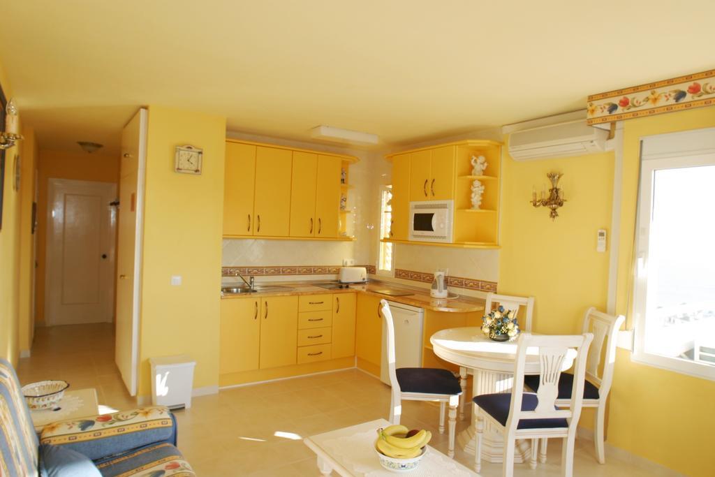 Minerva Jupiter Apartments Бенальмадена Номер фото