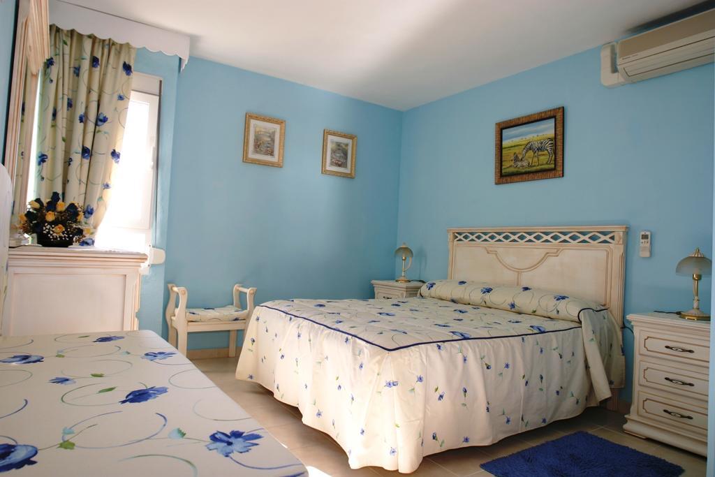 Minerva Jupiter Apartments Бенальмадена Номер фото